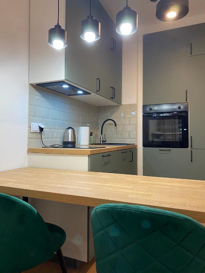 Airport Green Apartment Kl21 - Air Condition & Free Parking Varsóvia Exterior foto