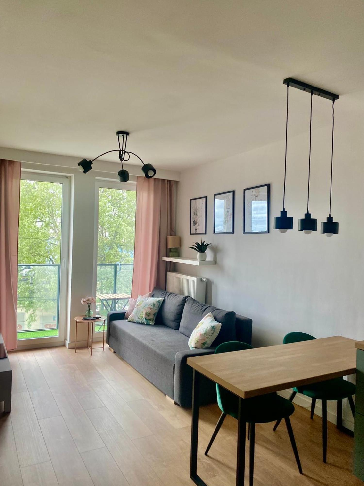 Airport Green Apartment Kl21 - Air Condition & Free Parking Varsóvia Exterior foto